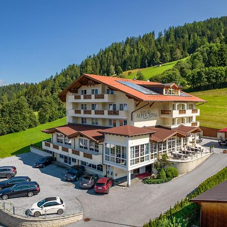 Hotel Alpen-Royal Jerzens Esterno foto